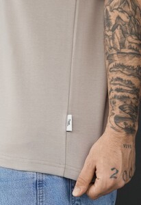 Фото - Чоловіча зручна футболка Staff pi dark beige - Men box