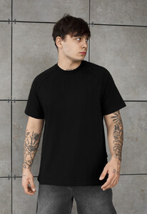 Фото - Чоловіча футболка класичного крою Staff sa black - Men box