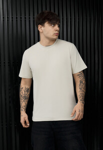 Фото - Чоловіча футболка класичного крою Staff sa light beige - Men box