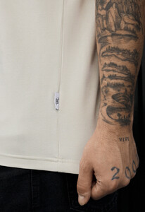 Фото - Чоловіча футболка класичного крою Staff sa light beige - Men box