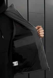 Фото - Чоловіча утеплена жилетка з водовідштовхувальними властивостями Staff kred gray - Men box