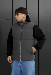 Фото - Чоловіча утеплена жилетка з водовідштовхувальними властивостями Staff kred gray - Men box