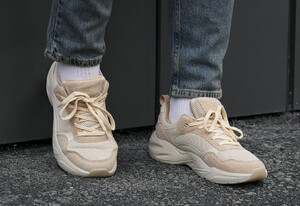 Фото - Чоловічі кросівки з міцною підошвою Staff beige - Men box