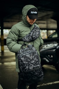 Фото - Рюкзак Intruder черного цвета с серым рисунком камуфляж - Men box