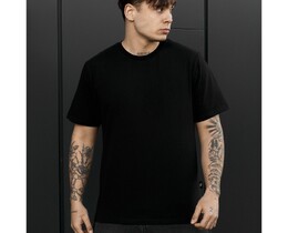 Фото - Чоловіча футболка класичного крою Staff black - Men box