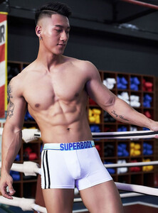 Фото - Трусы SuperBody хлопковые белого цвета с цветным поясом - Men box