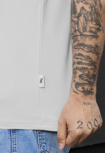 Фото - Чоловіча однотонна футболка Staff sa light gray - Men box