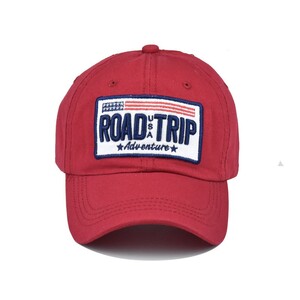 Фото - Унісекс кепка від бренду Narason червона з лого Road Trip - Men box