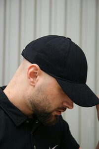 Фото - Базова якісна чорна кепка "MyCap" Intruder №1 - Men box