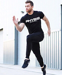 Фото - Спортивная футболка от бренда Wolf Fitness черного цвета - Men box