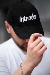 Фото - Кепка базова унісекс Intruder big чорна - Men box