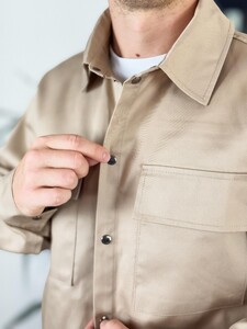 Фото - Мужская однотонная хлопковая рубашка "Coton" Intruder бежевая - Men box