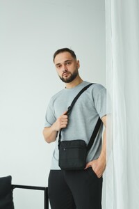 Фото - Маленькая черная барсетка Intruder без лого - Men box