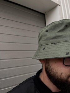 Фото - Однотонна універсальна темно-зелена панама Intruder - Men box