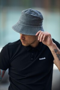 Фото - Однотонна універсальна сіра панама Intruder - Men box