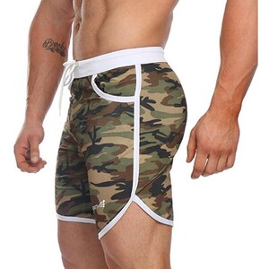 Фото - Мужские шорты от бренда Alpha с камуфляжным принтом - Men box