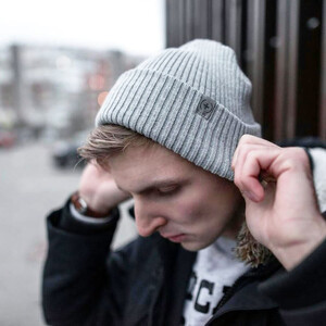 Фото - Шапка унисекс Sammy Icon Cloud серого цвета - Men box