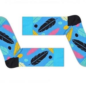 Фото - Высокие носки Friendly Socks голубые с цветными перьями - Men box