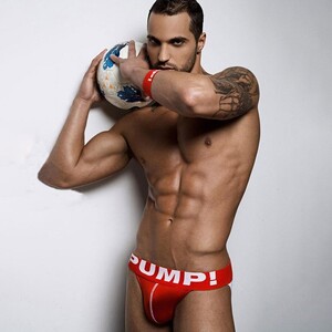 Фото - Джоки для мужчин от бренда Pump красного цвета - Men box
