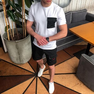 Фото - Белая футболка с карманом Pobedov "Kaif" - Men box