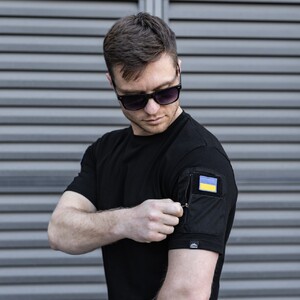 Фото - Мужская футболка черного цвета Pobedov "Tactical" - Men box