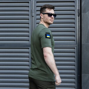 Фото - Мужская футболка оливкового цвета Pobedov "Tactical" - Men box
