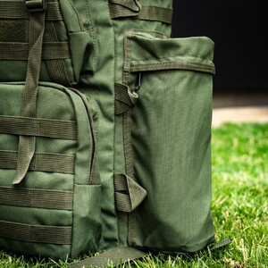 Фото - Большой тактический рюкзак Varteks на 85 литров цвета хаки - Men box