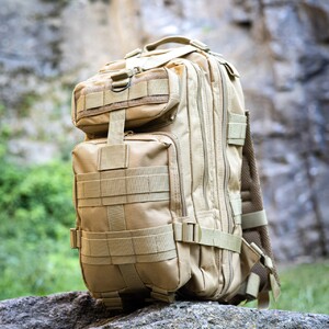 Фото - Туристический рюкзак песочного цвета Dominator Shadow Black 30L - Men box