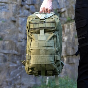 Фото - Туристический рюкзак оливкового цвета Dominator Shadow Black 30L - Men box