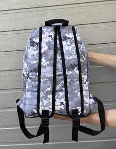 Фото - Городской мужской рюкзак Intruder в серый пиксель - Men box