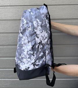 Фото - Городской мужской рюкзак Intruder в серый пиксель - Men box
