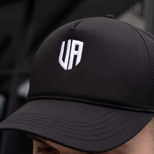 Фото - Кепка Pobedov Cap с вышитым белым логотипом UA - Men box