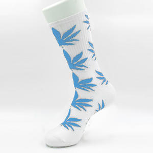 Фото - Белые носки HUF в голубой лист - Men box