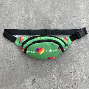 Фото - Сумка для носіння на поясі або на грудях Likee зелена - Men box