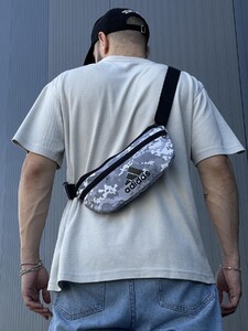 Фото - Поясна сумка чоловіча на два відділення в сірий піксель - Men box