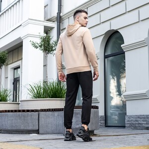 Фото - Худі Pobedov 97 трикотажне бежевого кольору - Men box