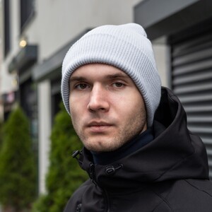 Фото - Шапка Pobedov з підворотом у рубчик. Колір: світло-сірий - Men box