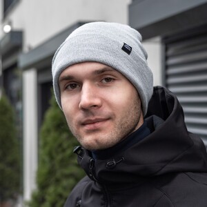Фото - Шапка подвійна Pobedov кольору сірий меланж - Men box