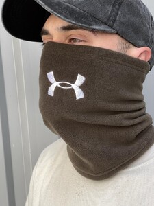 Фото - Шарф-снуд всесезонний від бренду Intruder кольору хакі - Men box