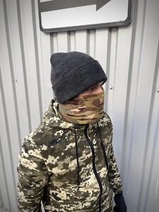 Фото - Шапка Intruder трикотажна сірого кольору без малюнка - Men box