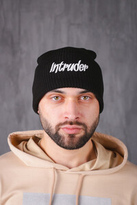 Фото - Шапка унісекс чорна з вишитим логотипом Intruder - Men box