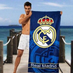 Фото - Пляжний рушник чоловічий синій з логотипом Real Madrid - Men box