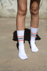 Фото - Носки от SOX с надписью "ОСЕНЬ ПРИВЕТ". Цвет: белый - Men box